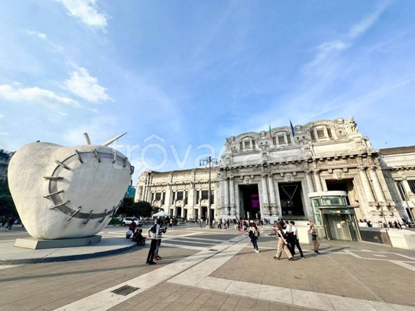 negozio in affitto a Milano in zona Stazione Centrale
