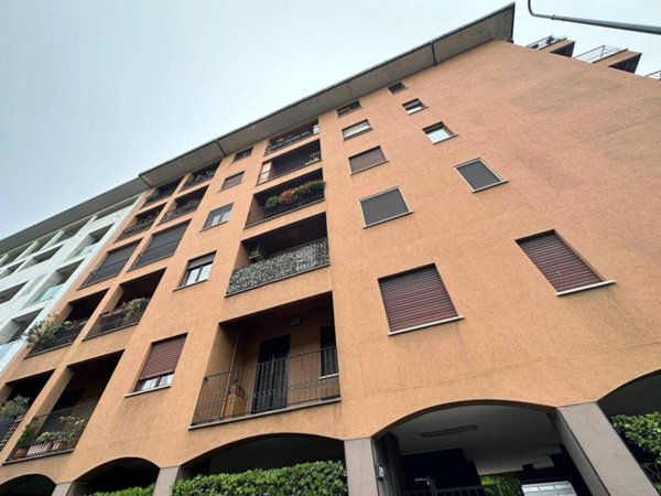 appartamento in affitto a Milano in zona Forze Armate