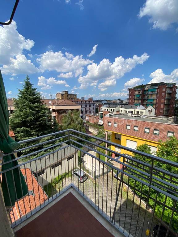 appartamento in affitto a Milano in zona Affori