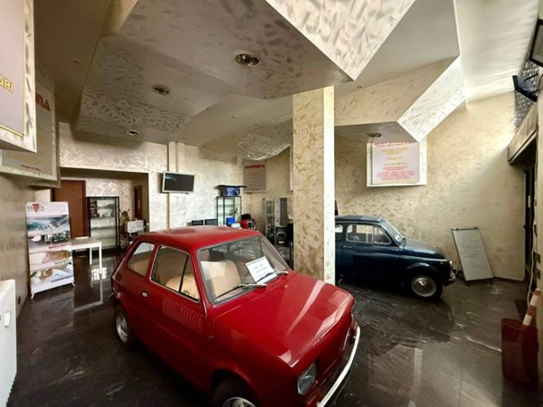 negozio in affitto a Milano in zona Precotto