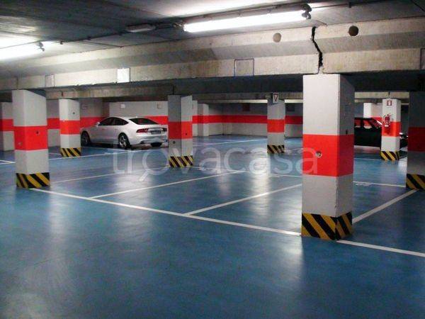 negozio in affitto a Milano in zona Stazione Centrale