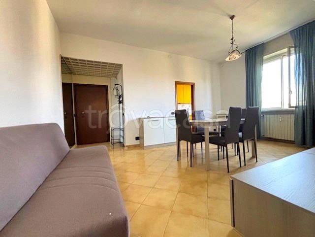 appartamento in affitto a Milano in zona Famagosta