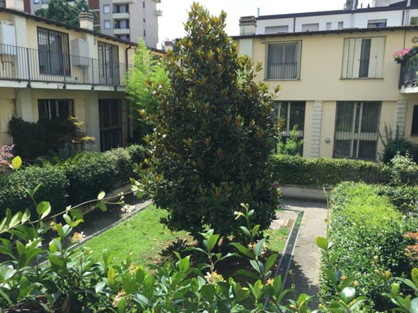 appartamento in affitto a Milano in zona Vigentino
