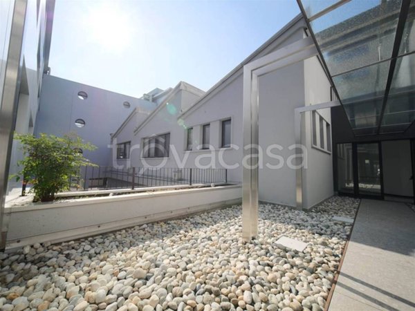 ufficio in affitto a Milano in zona Gallaratese