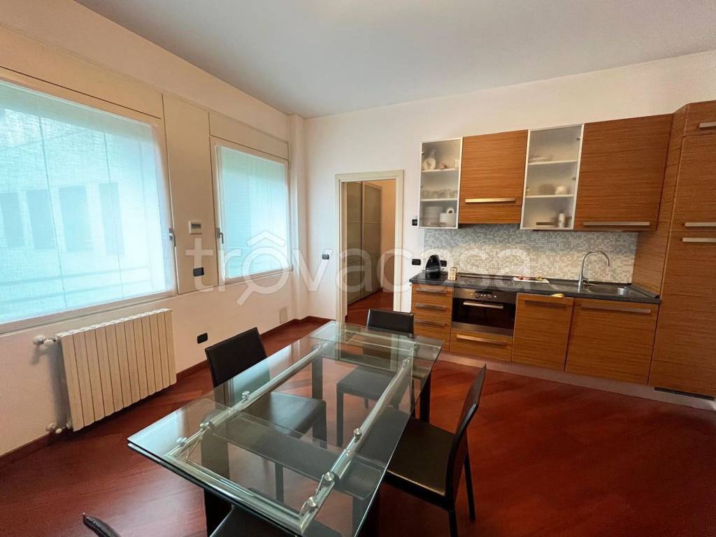 appartamento in affitto a Milano in zona Vigentino