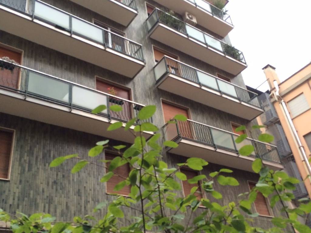 appartamento in affitto a Milano in zona Guastalla