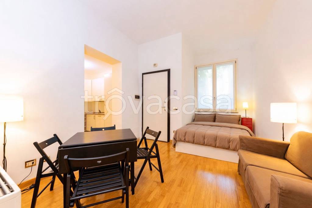 appartamento in affitto a Milano in zona Porta Genova