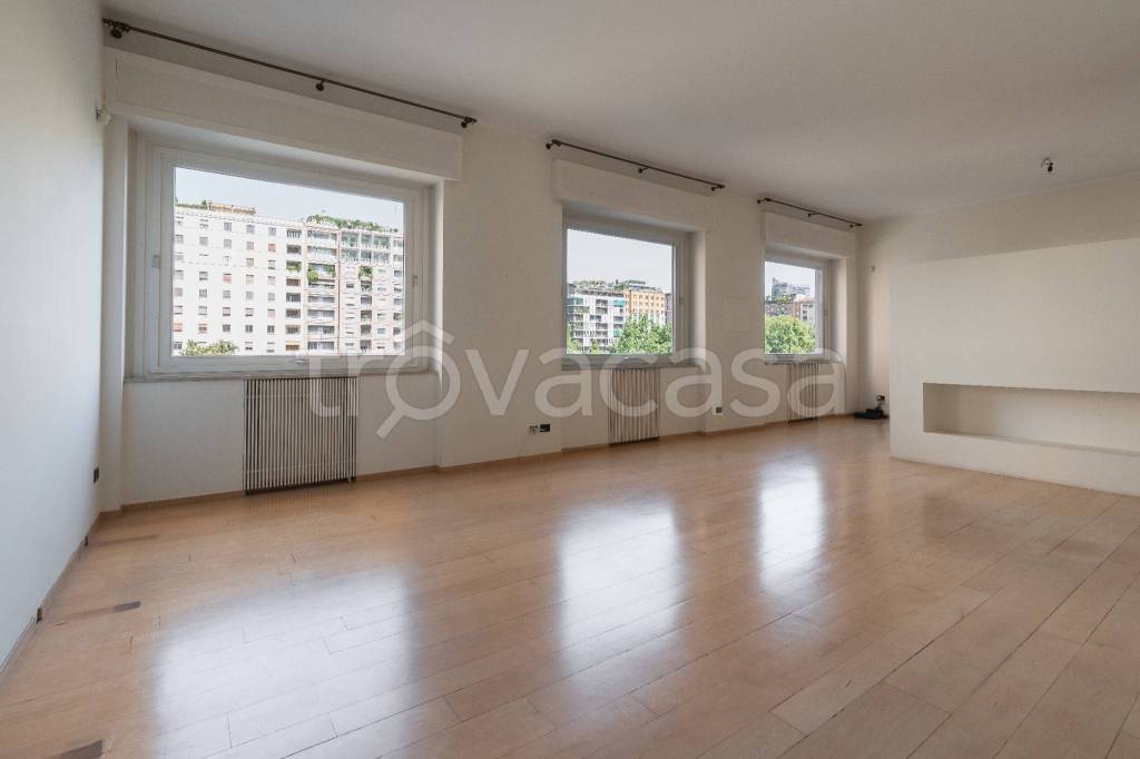 appartamento in affitto a Milano in zona Porta Nuova