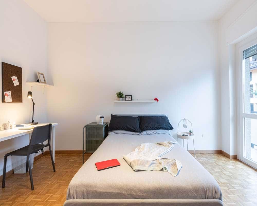 negozio in affitto a Milano in zona Porta Ticinese