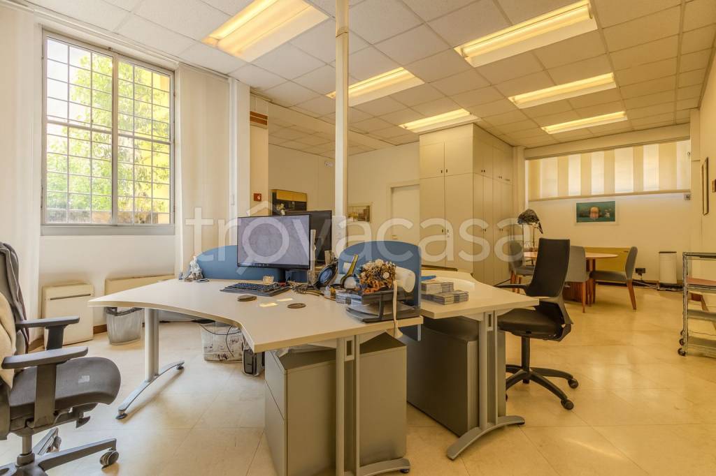 ufficio in affitto a Milano in zona Centro Direzionale
