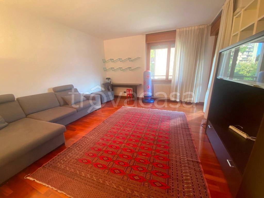 appartamento in affitto a Milano in zona Vigentino