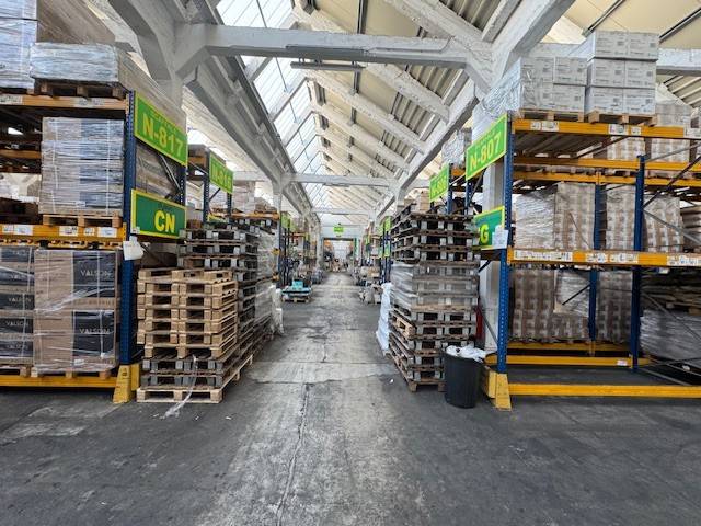 locale commerciale in affitto a Milano