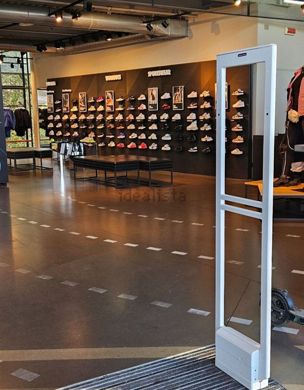 negozio in affitto a Milano in zona Sempione