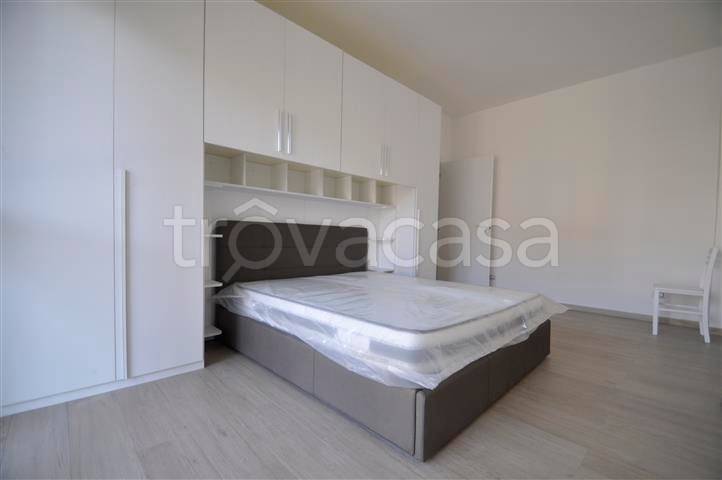 appartamento in affitto a Milano in zona Famagosta