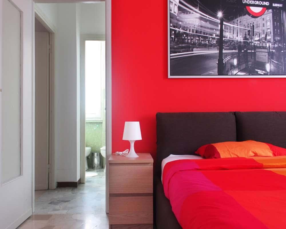 negozio in affitto a Milano in zona Lorenteggio