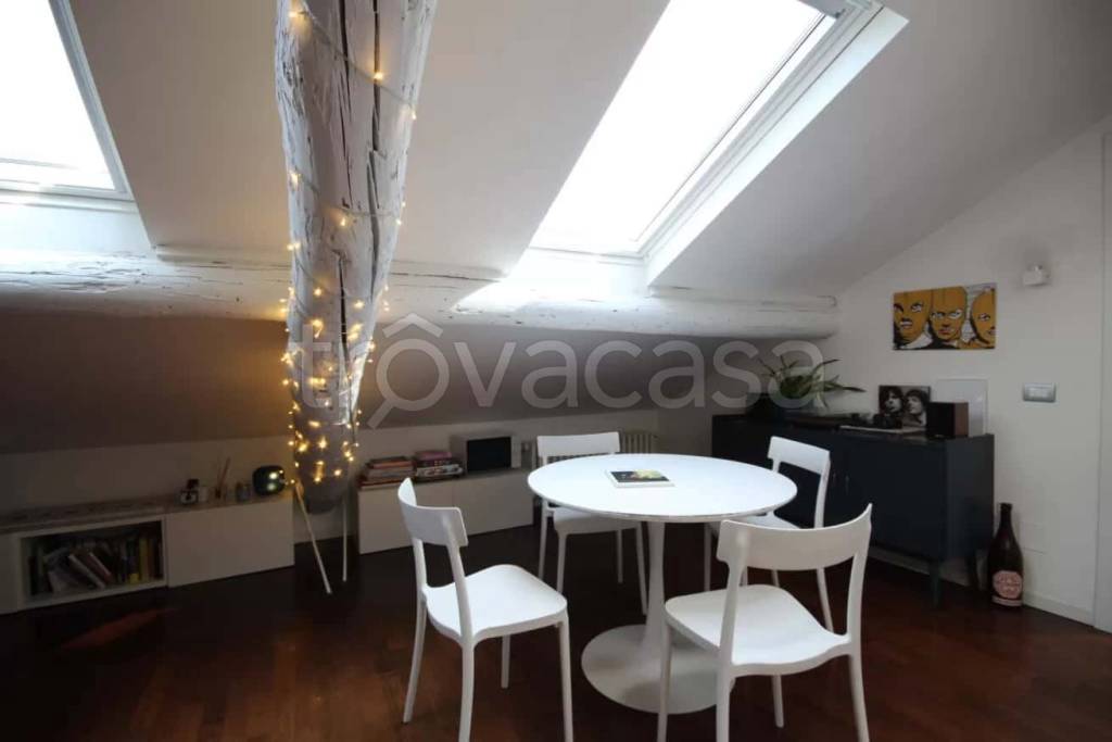 appartamento in affitto a Milano in zona Sempione