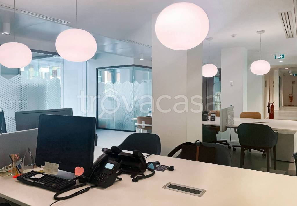 ufficio in affitto a Milano in zona Isola