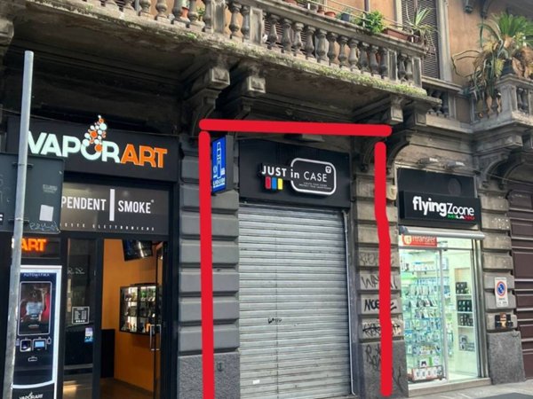 negozio in affitto a Milano in zona Centro Direzionale
