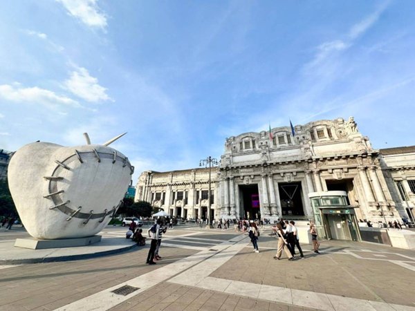 negozio in affitto a Milano in zona Centro Direzionale