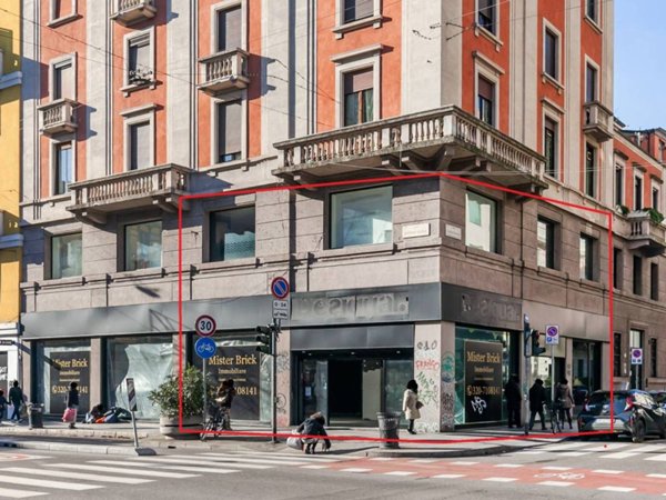 negozio in affitto a Milano in zona Centro Direzionale