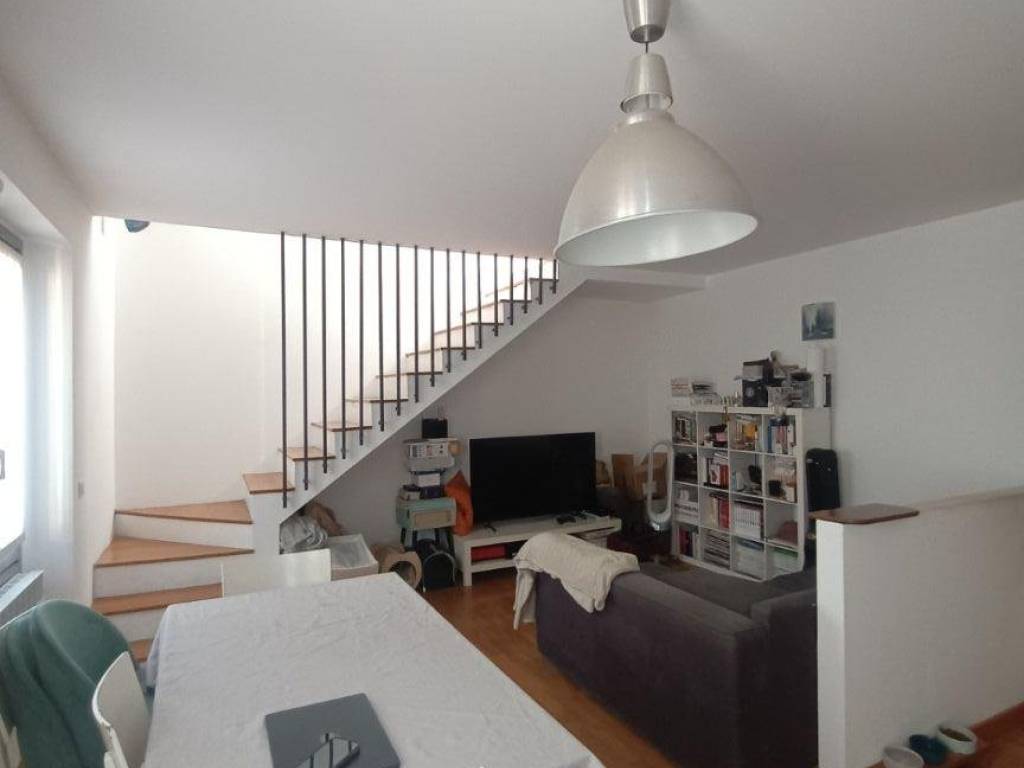 appartamento in affitto a Milano in zona Centro Direzionale