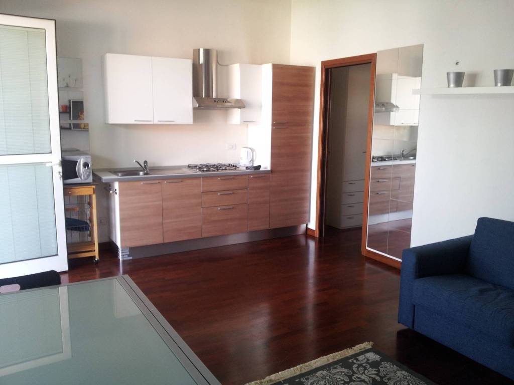 appartamento in affitto a Milano in zona Famagosta