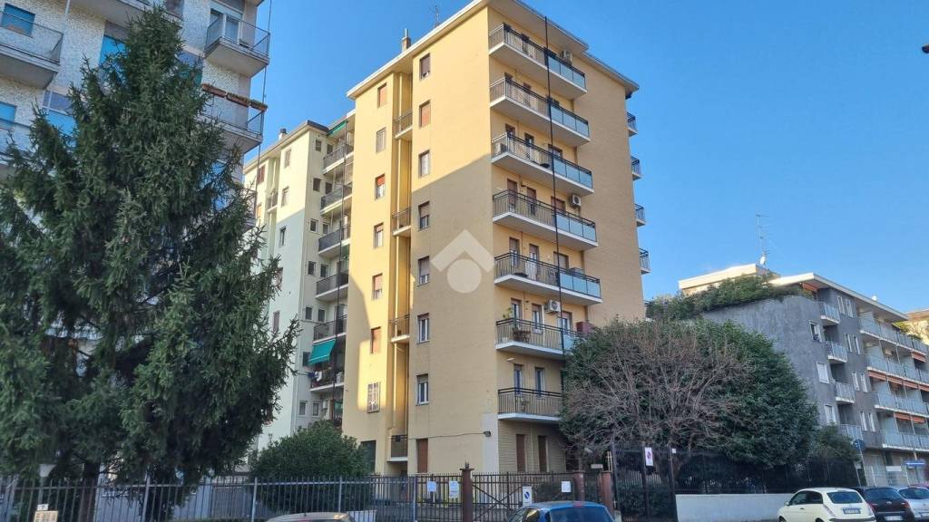 appartamento in affitto a Milano in zona San Siro
