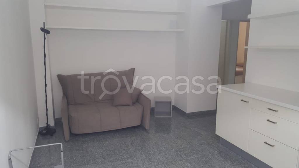 appartamento in affitto a Milano in zona Bullona