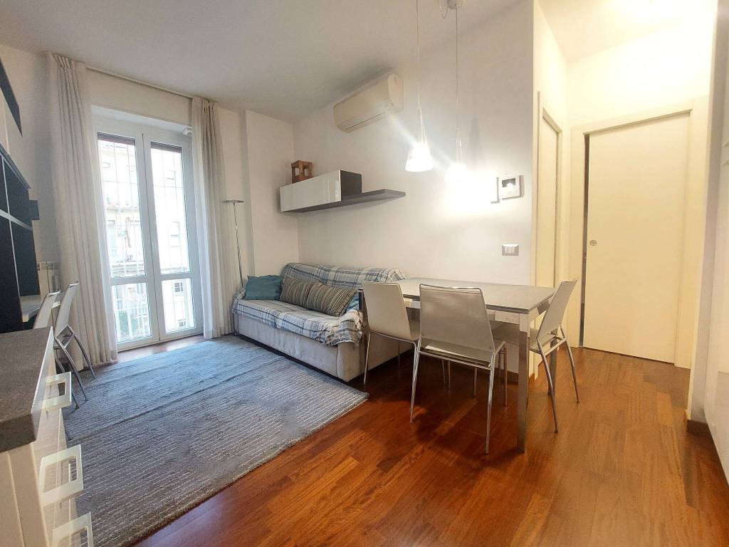 appartamento in affitto a Milano in zona Centro Direzionale