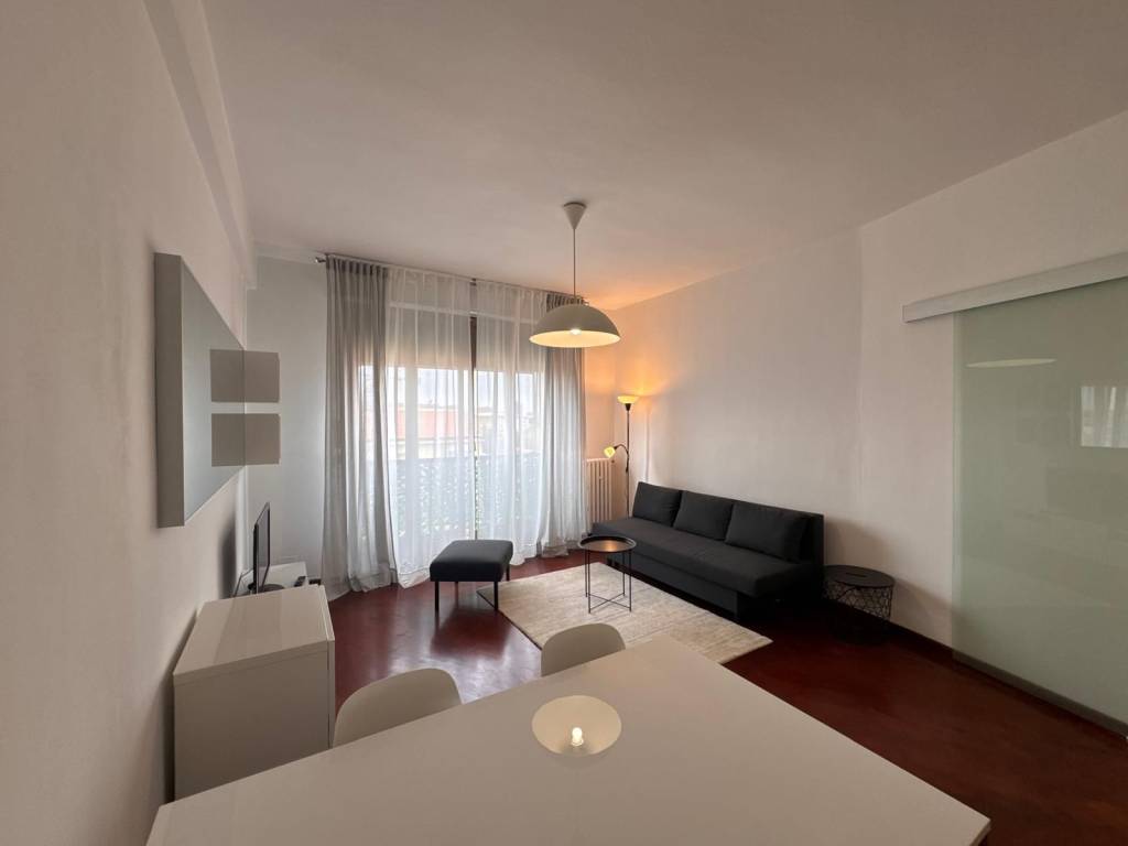 appartamento in affitto a Milano in zona Famagosta