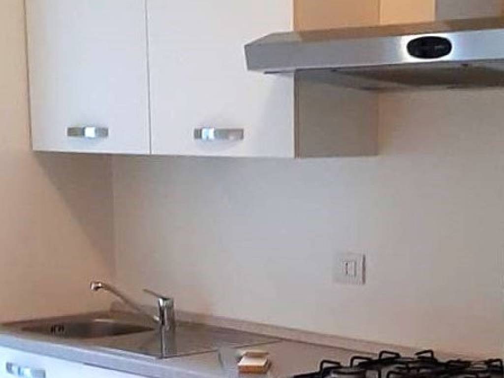 appartamento in affitto a Milano in zona Famagosta