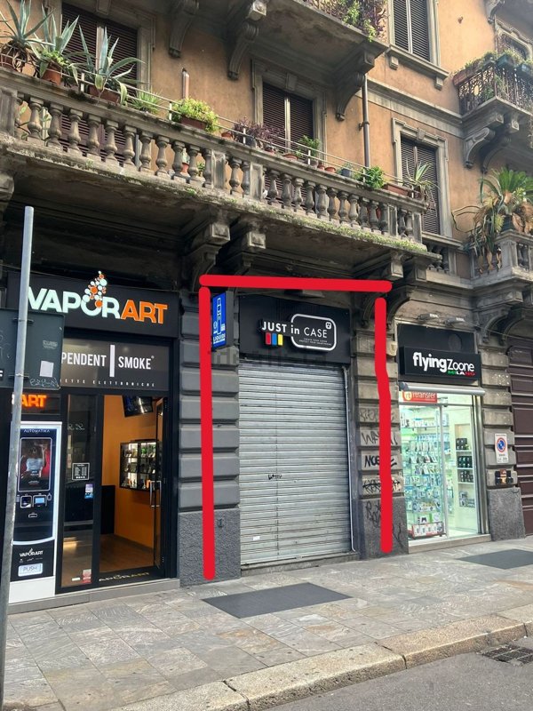 negozio in affitto a Milano