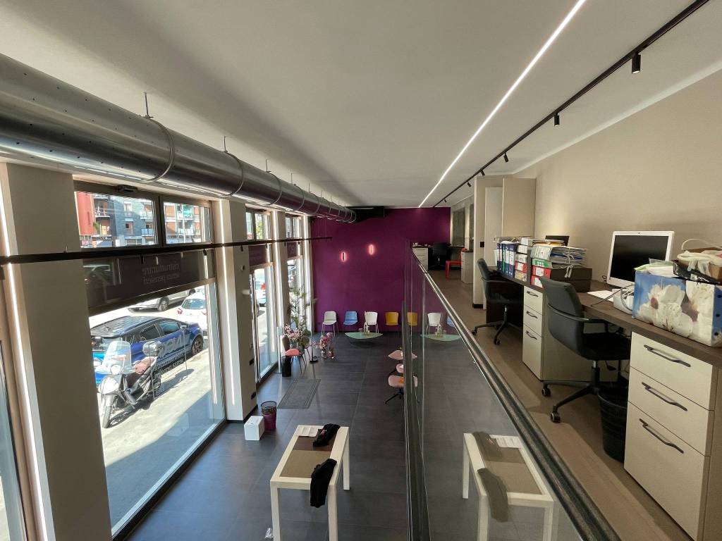 negozio in affitto a Milano