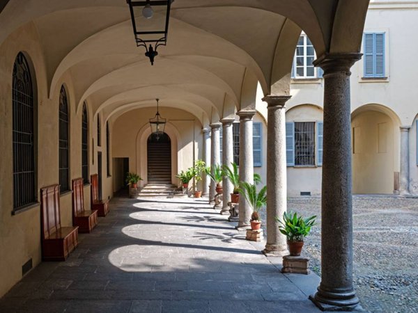 appartamento in affitto a Milano in zona Sant'Ambrogio