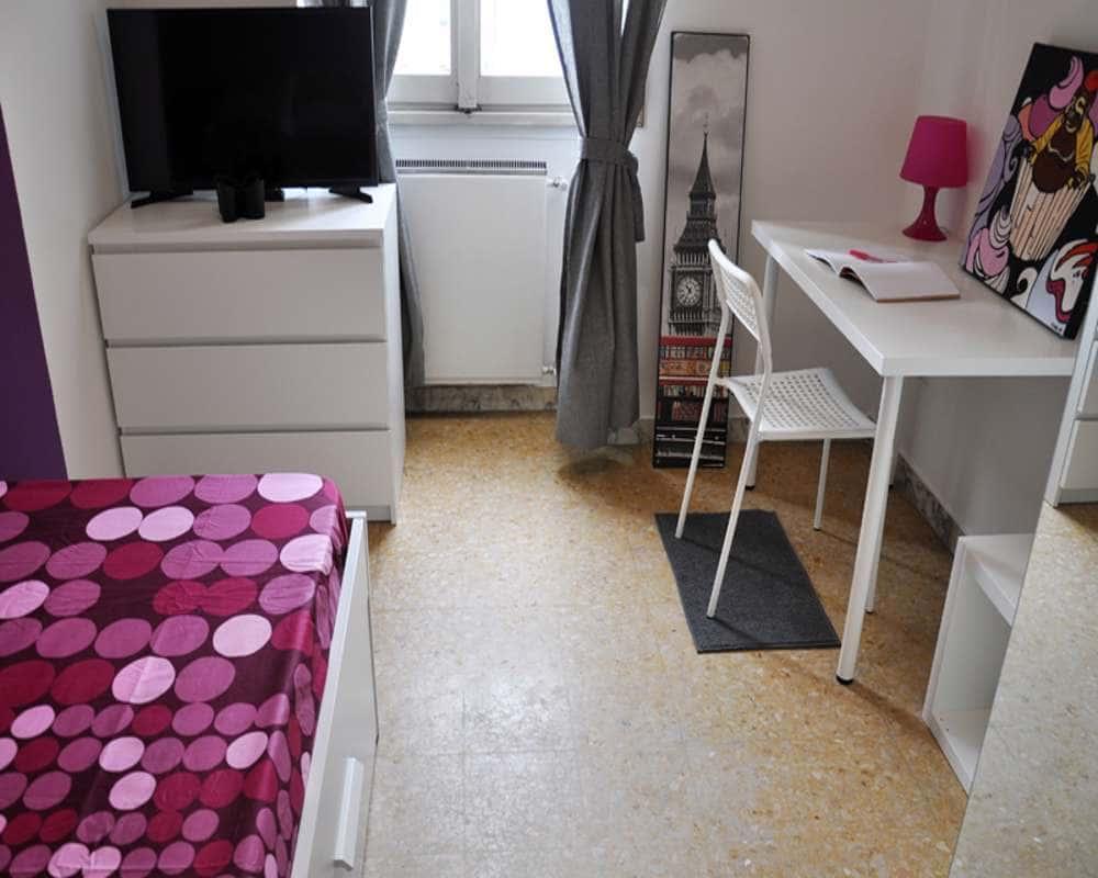 negozio in affitto a Milano in zona Cagnola