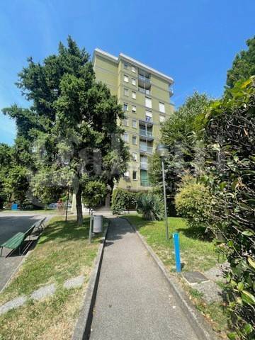 appartamento in affitto a Milano in zona Famagosta