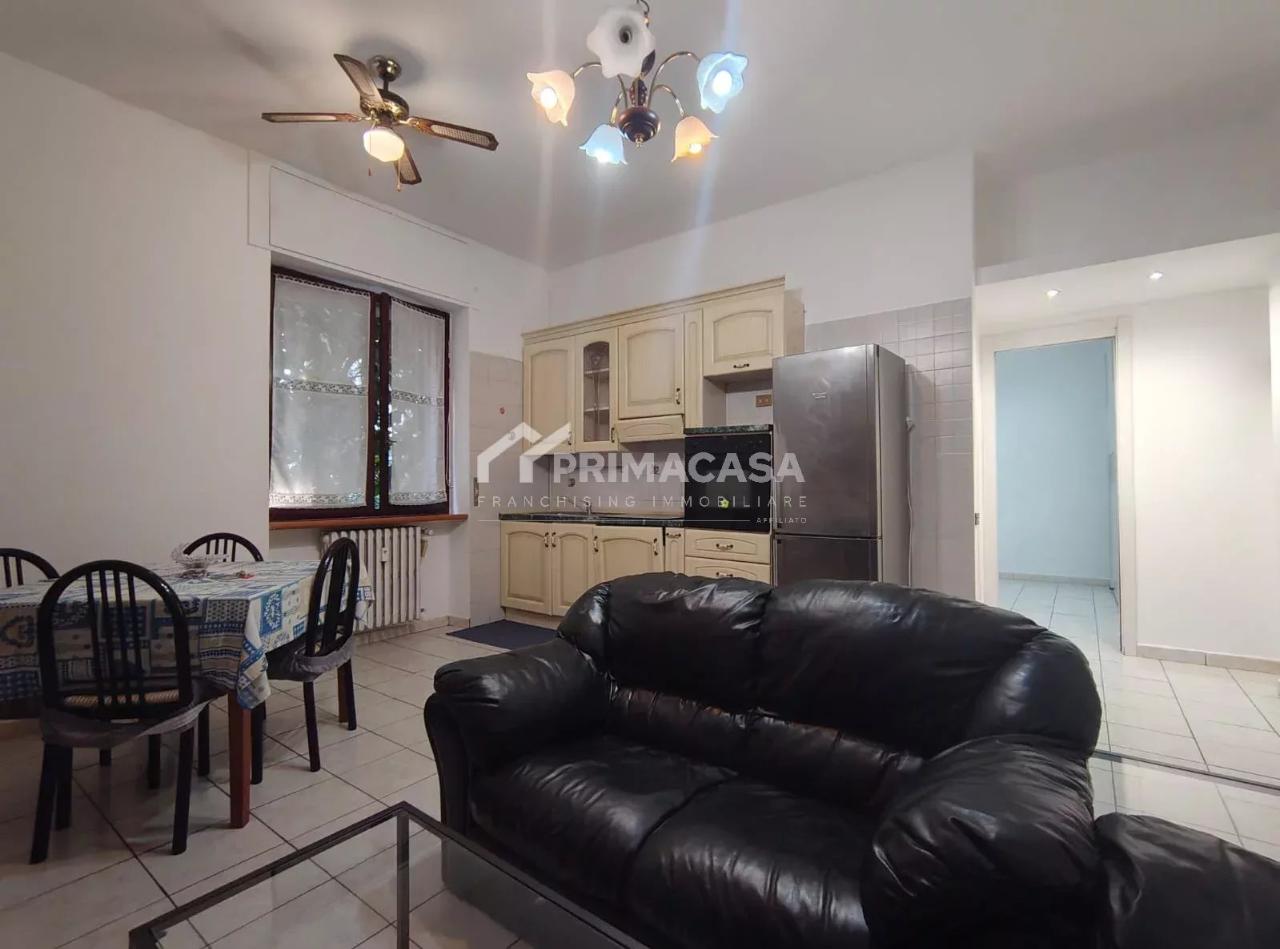 appartamento in affitto a Milano in zona Famagosta