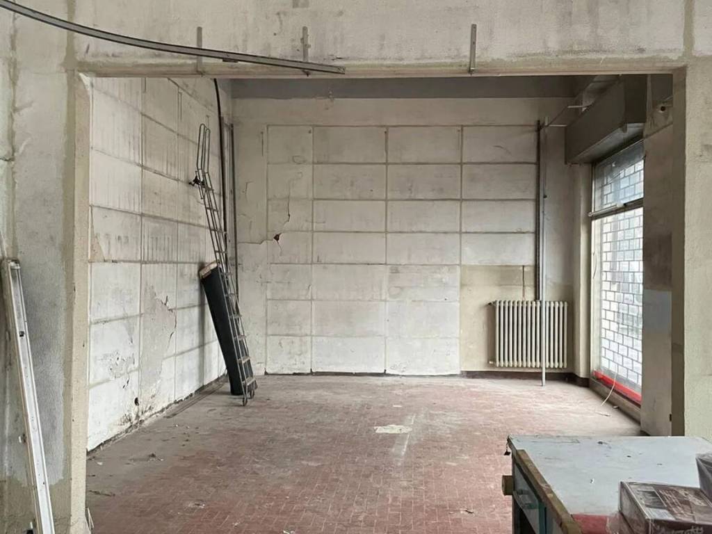 negozio in affitto a Milano in zona Chiesa Rossa