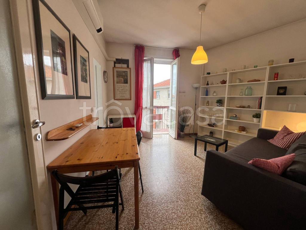 appartamento in affitto a Milano in zona Vigentino