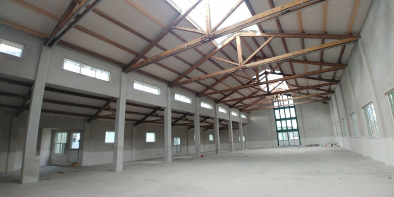 negozio in affitto a Milano