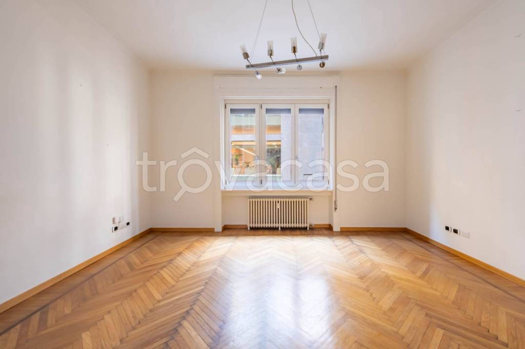 ufficio in affitto a Milano
