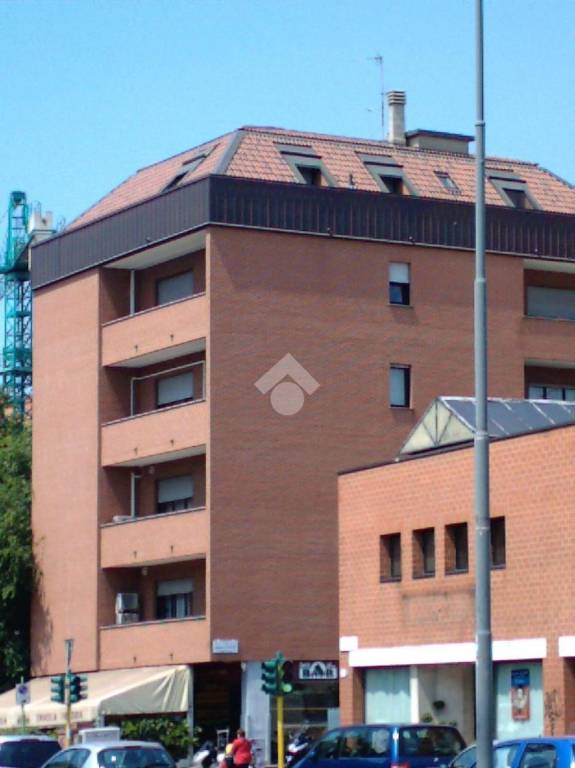 ufficio in affitto a Milano in zona Famagosta