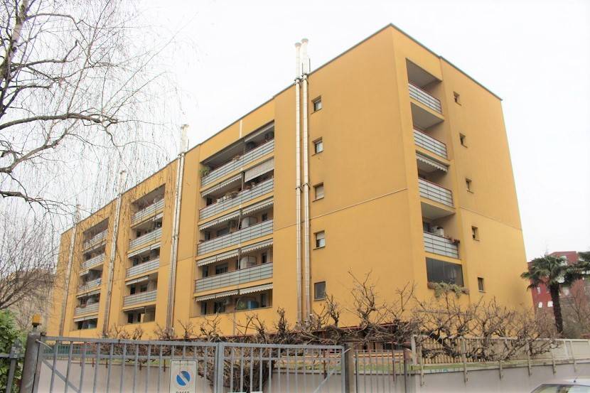 appartamento in affitto a Milano in zona Trenno