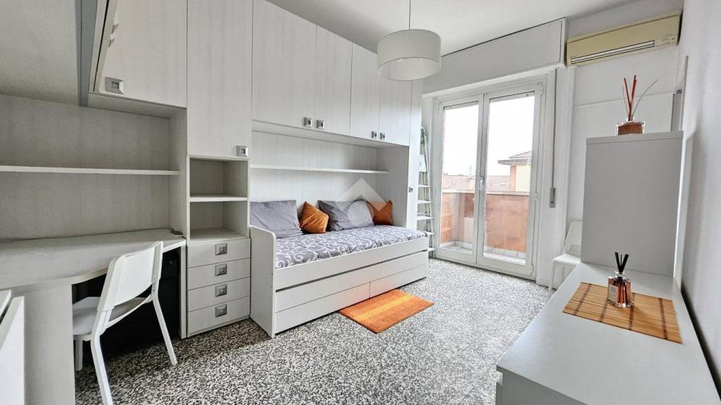 appartamento in affitto a Milano in zona Adriano