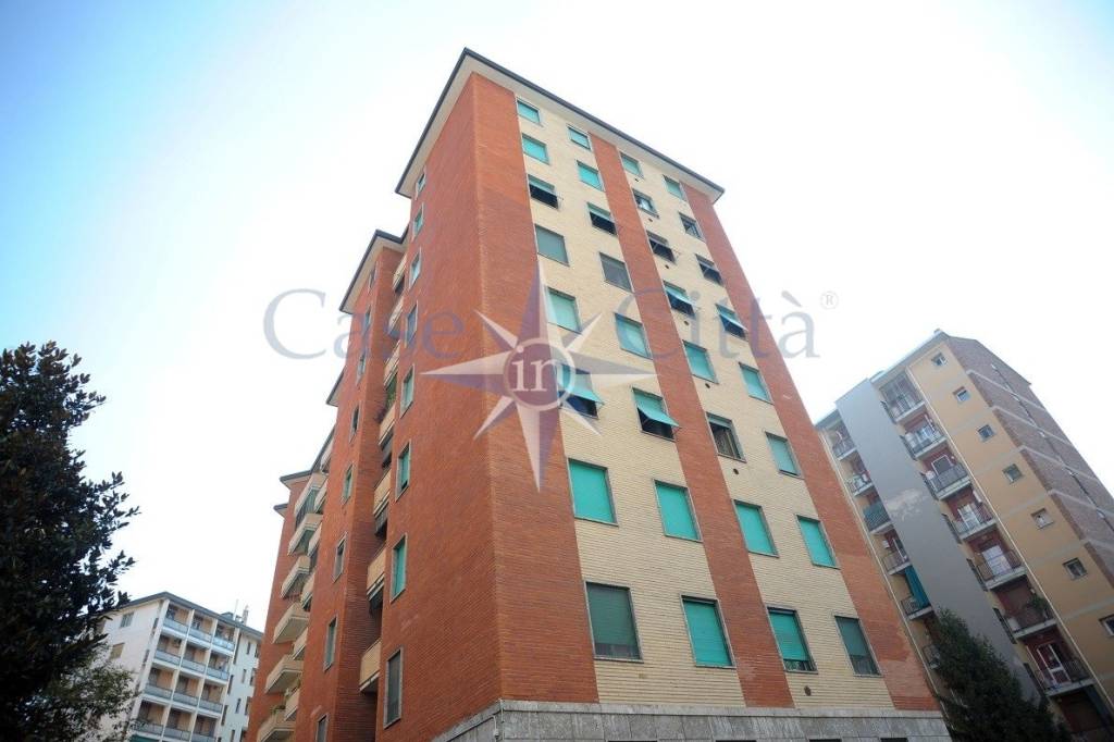 appartamento in affitto a Milano in zona Rembrandt