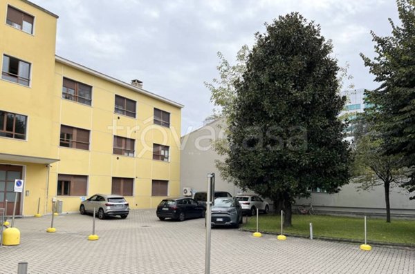 ufficio in affitto a Milano in zona Forlanini