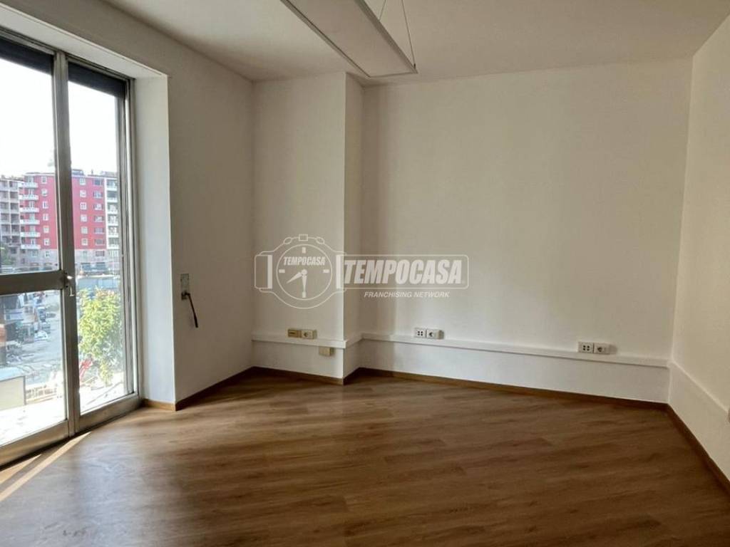 ufficio in affitto a Milano in zona Centro Direzionale