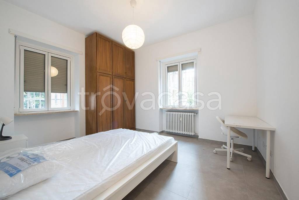 appartamento in affitto a Milano in zona Famagosta