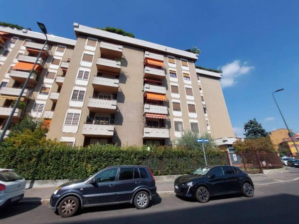 appartamento in affitto a Milano in zona Famagosta