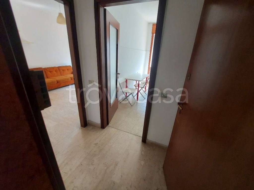 appartamento in affitto a Milano in zona Famagosta